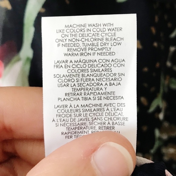 CAbi #5220 Cold Shoulder Cami Fairy Tale Floral Top Size Small Adjustable Straps - Picture 11 of 11